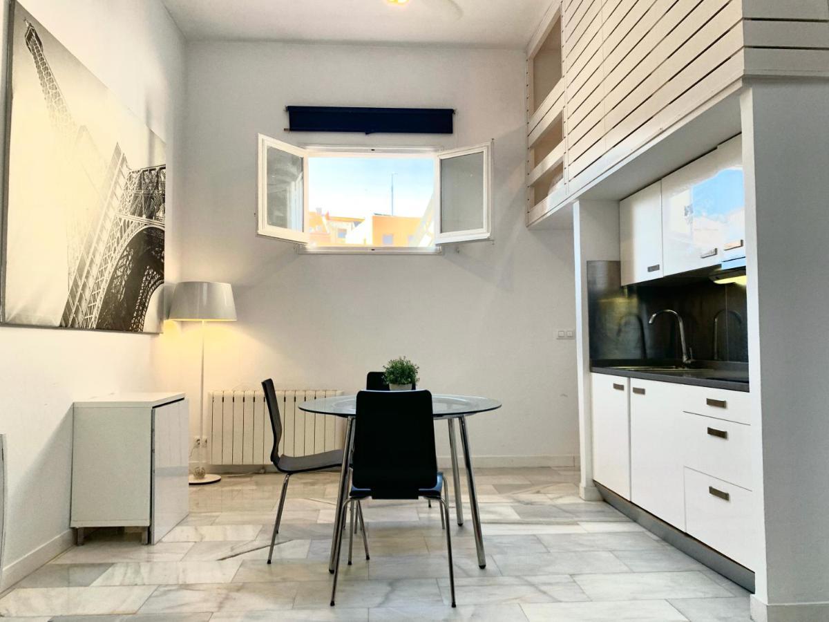 Apartament Alquiler Temporal Rastro Madryt Zewnętrze zdjęcie